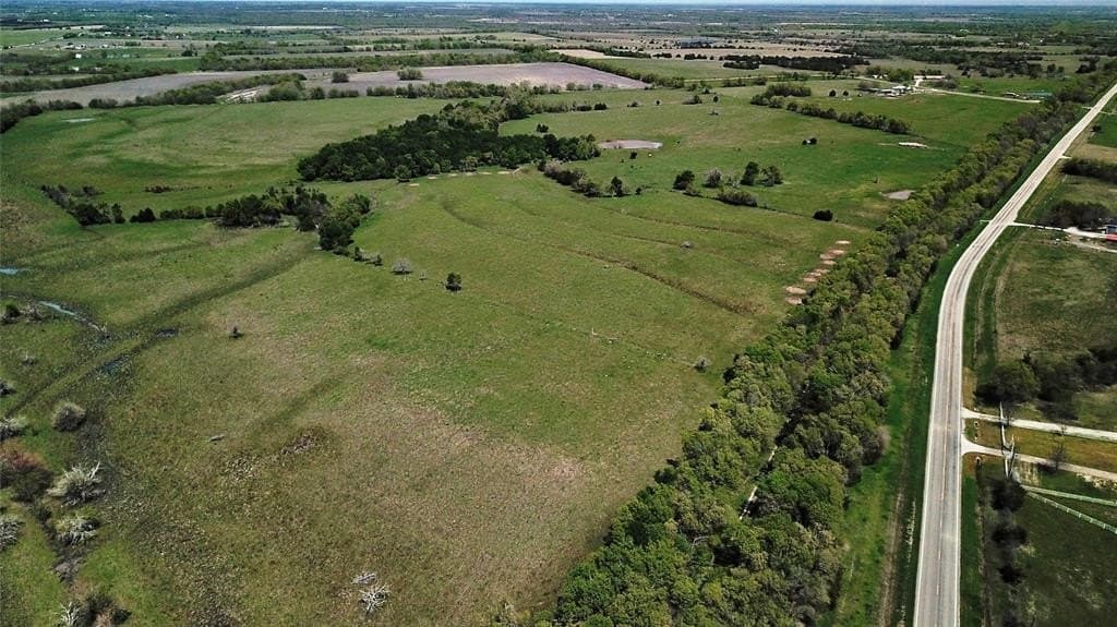 33.47 acres in Hunt County - photo 5