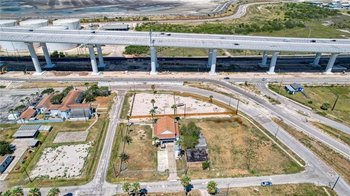 0.13 acres in Nueces County - photo 20