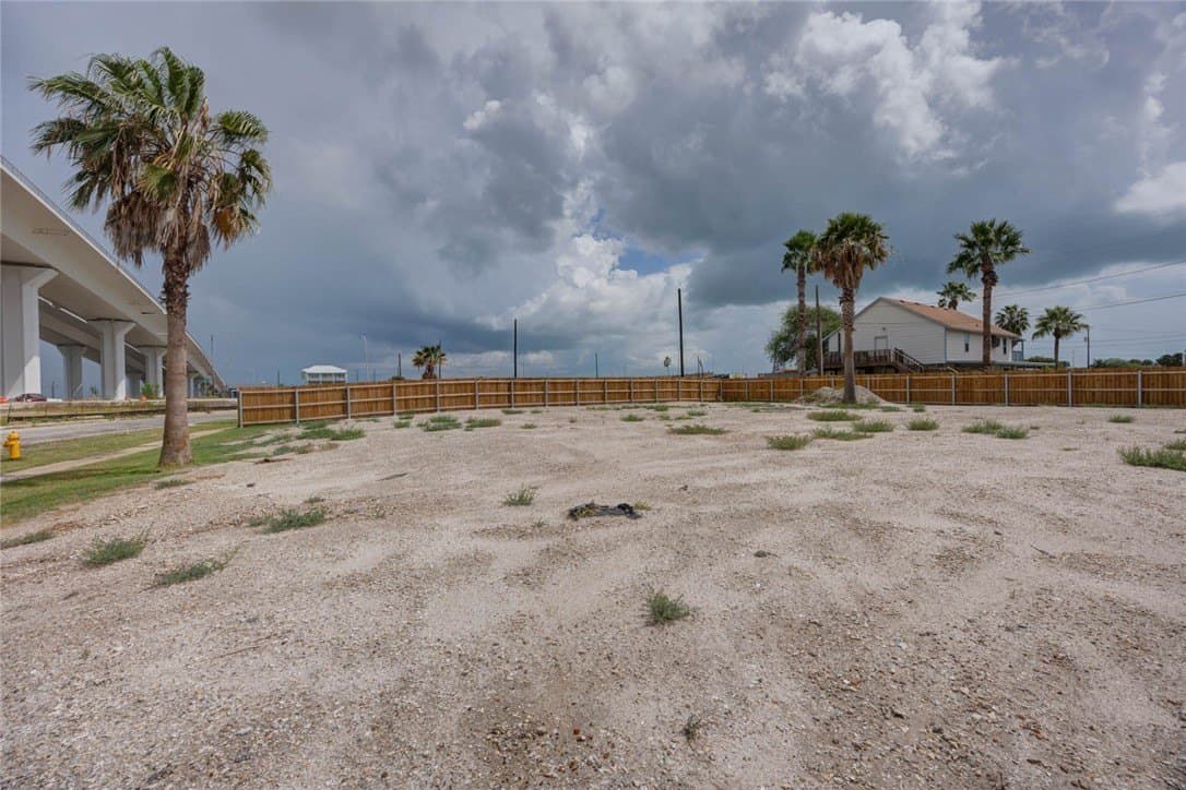 0.13 acres in Nueces County - photo 7