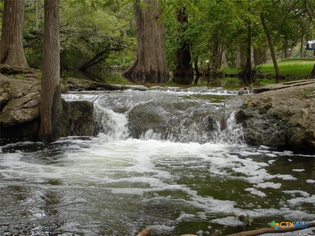 0.22 acres in Comal County - photo 18