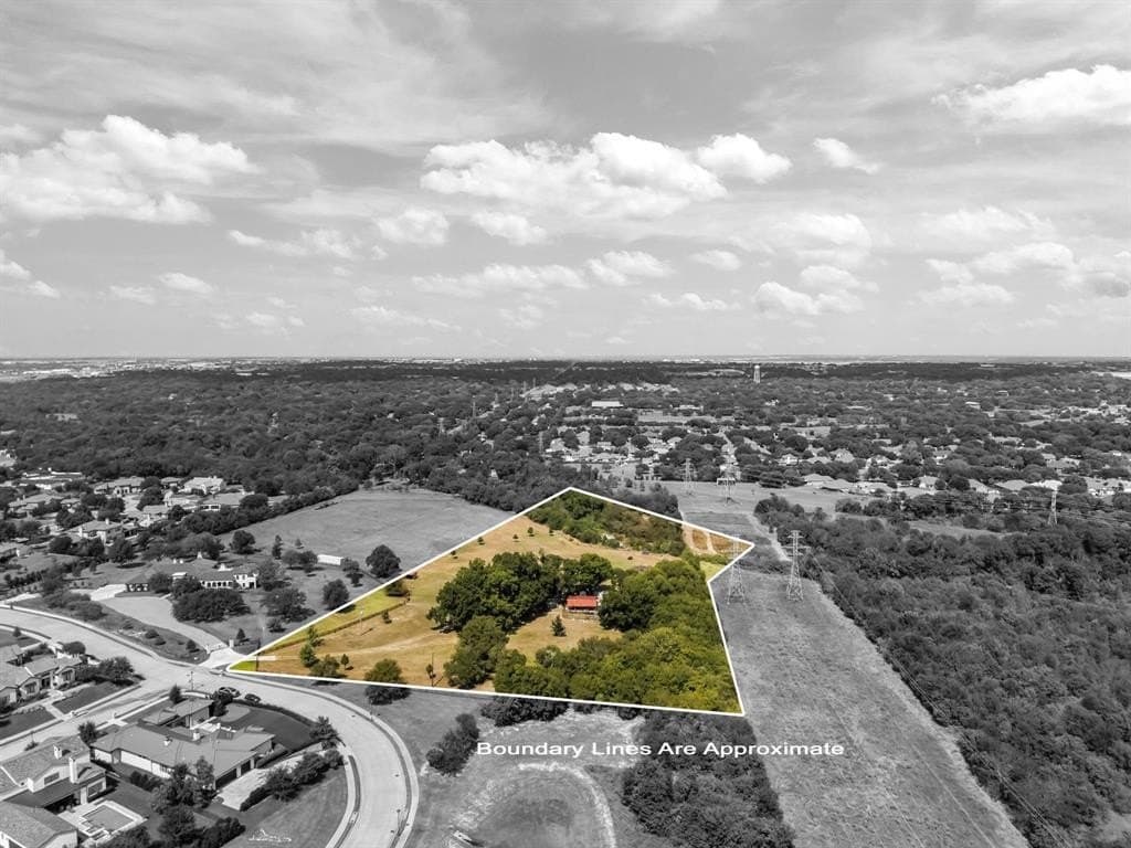 5.73 acres in Tarrant County - photo 2