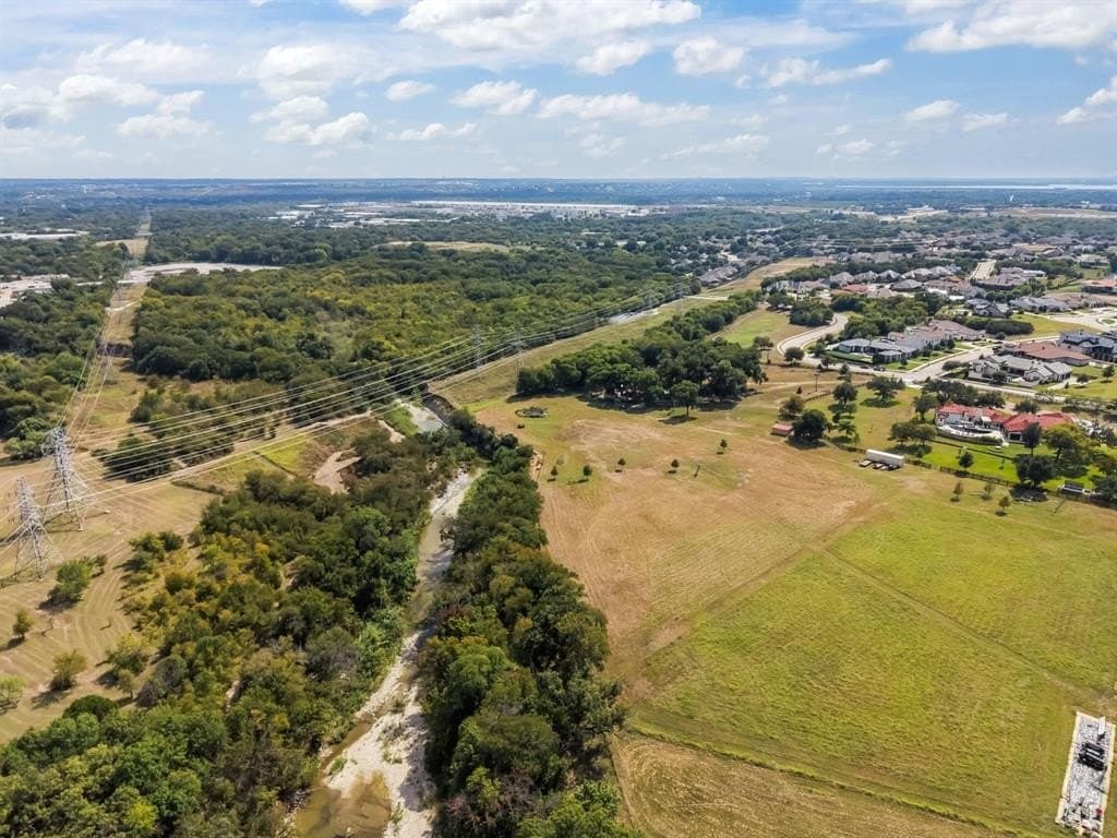 5.73 acres in Tarrant County - photo 7