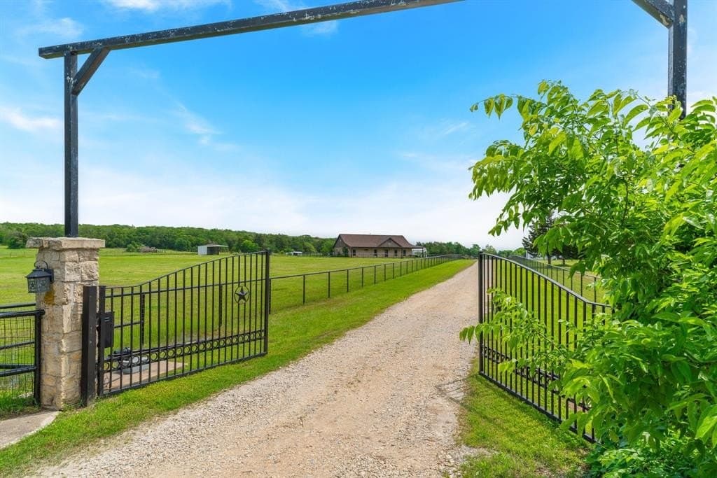15 acres in Cooke County - photo 6