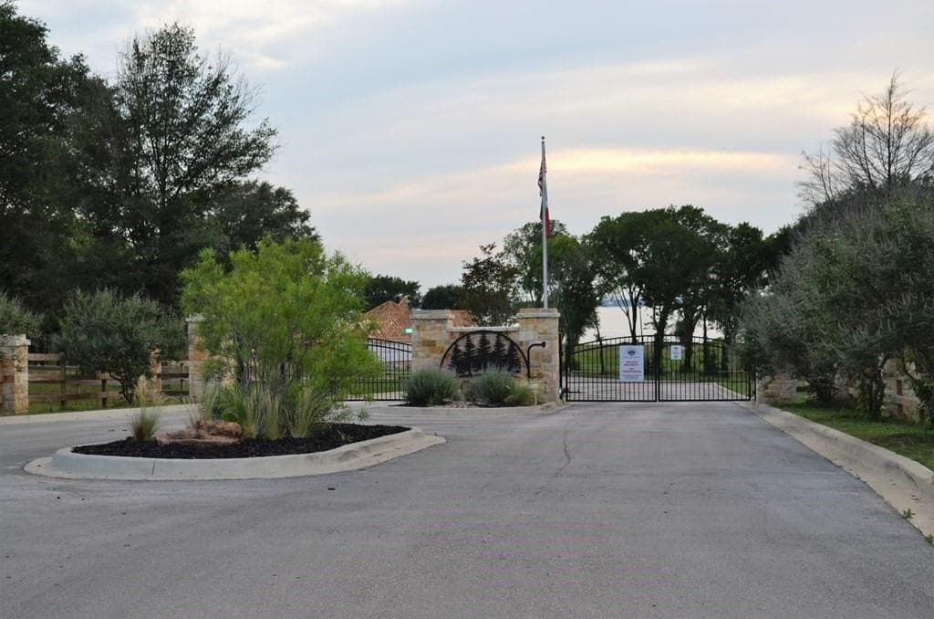 0.45 acres in Kaufman County - photo 16