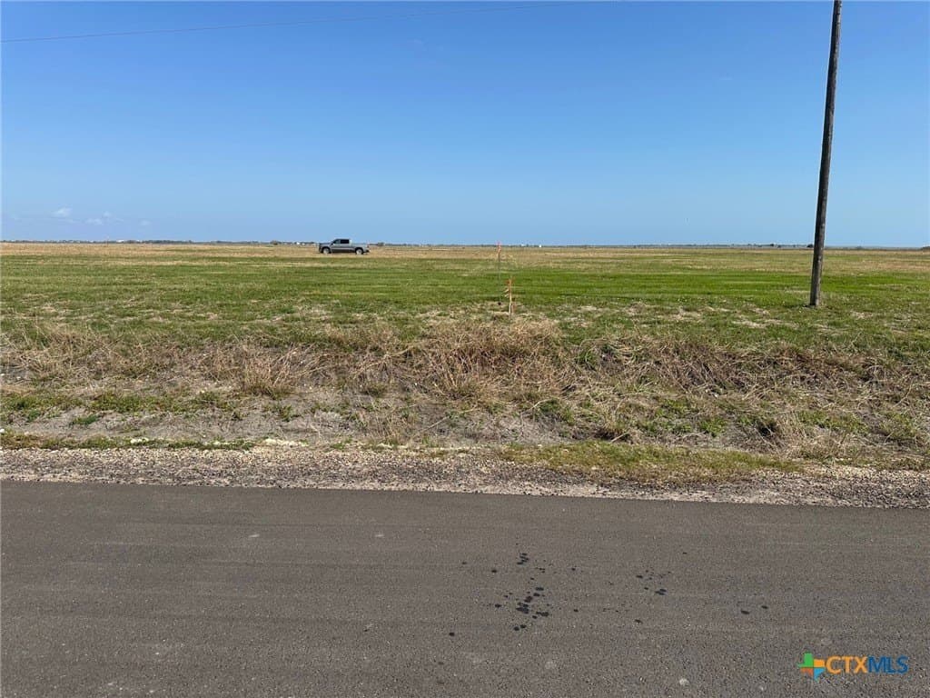 1.55 acres in Calhoun County - photo 2