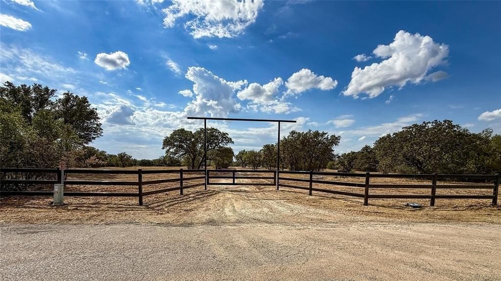 6885 County Road 594