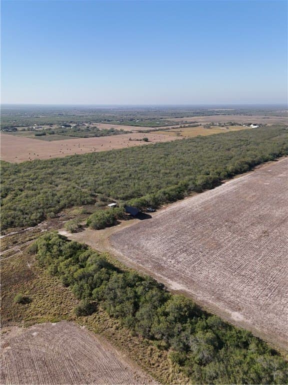 25 acres in Kleberg County - photo 8