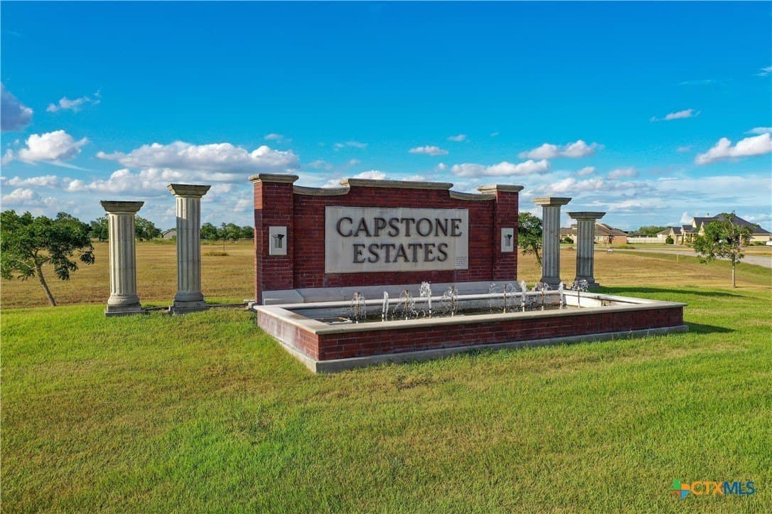 1.01 acres in Victoria County - photo 7