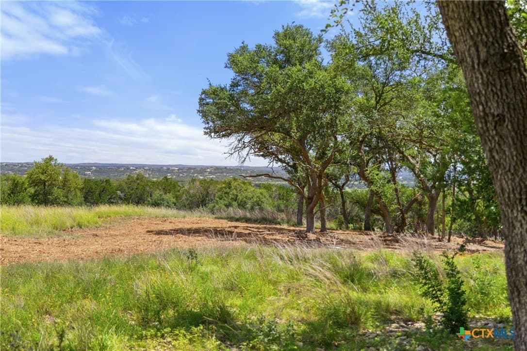 3.17 acres in Comal County - photo 4