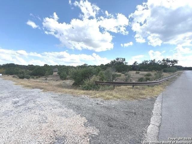 2.07 acres in Comal County - photo 8