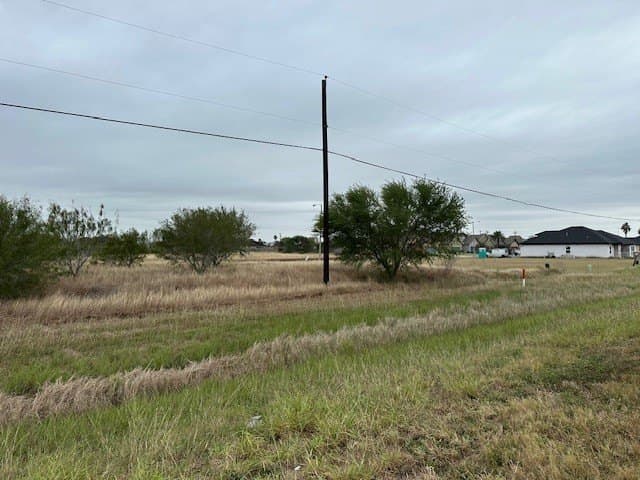 1.76 acres in Kleberg County - photo 3