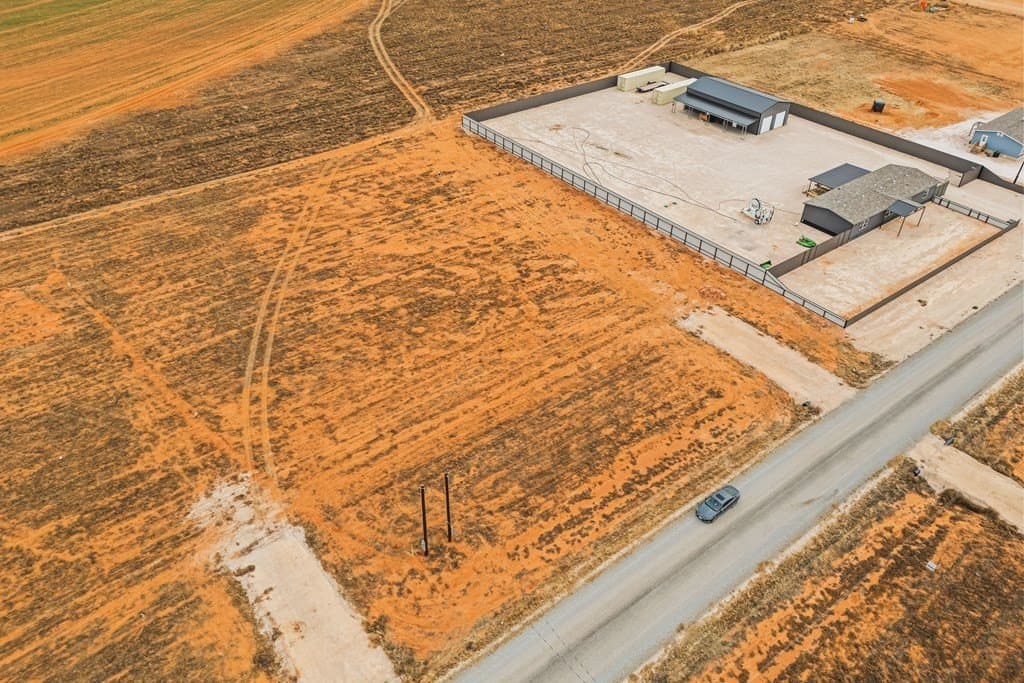1.38 acres in Gaines County - photo 3