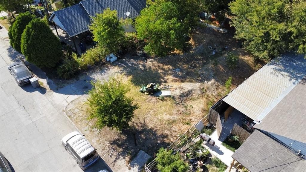 0.15 acres in Dallas County - photo 4