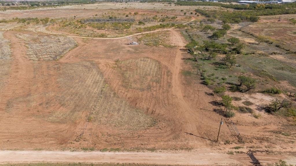 10 acres in Nolan County - photo 8