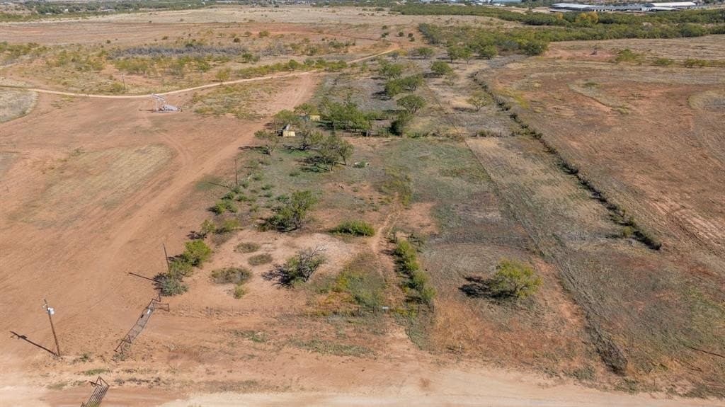 10 acres in Nolan County - photo 9