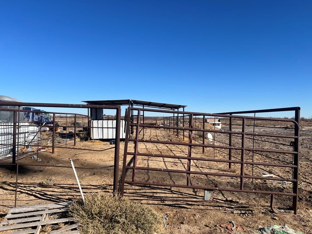 0.63 acres in Reeves County - photo 3