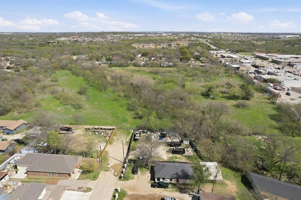 13.69 acres in Tarrant County - photo 3