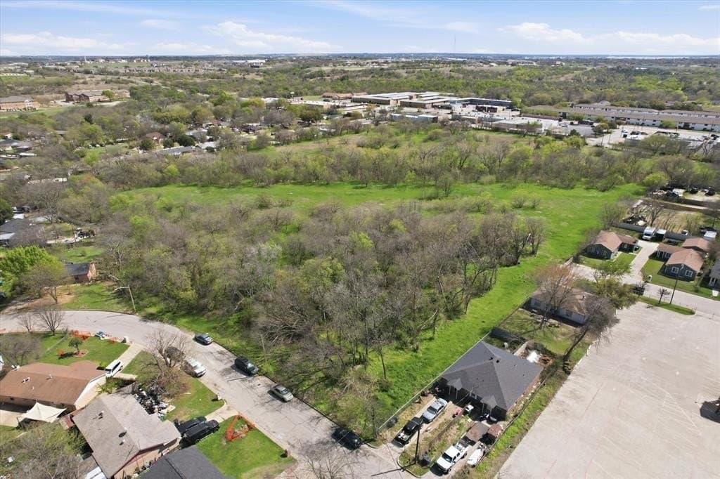13.69 acres in Tarrant County - photo 4