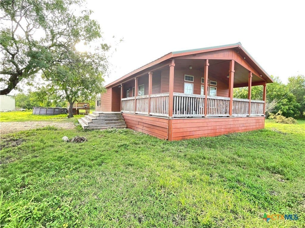 10 acres in Victoria County - photo 15