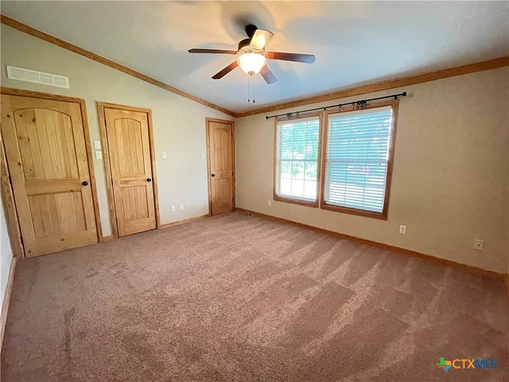 10 acres in Victoria County - photo 8