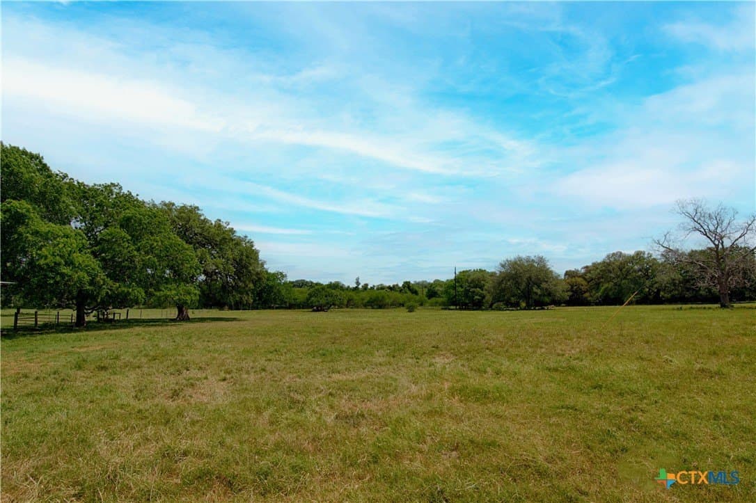 37.76 acres in Lavaca County - photo 43