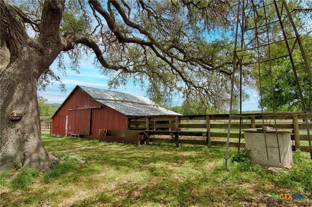 37.76 acres in Lavaca County - photo 42