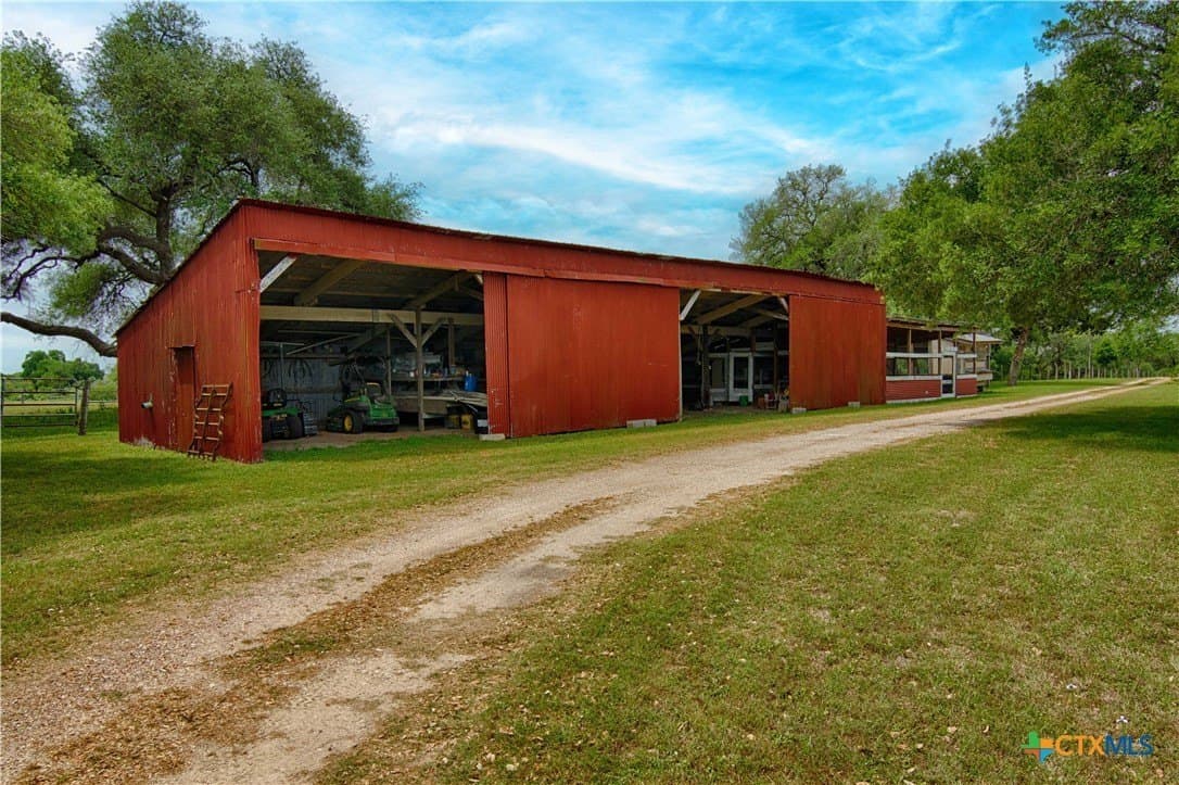 37.76 acres in Lavaca County - photo 33
