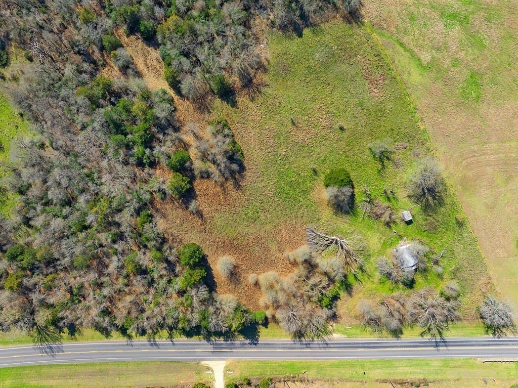 1 acres in Milam County - photo 6