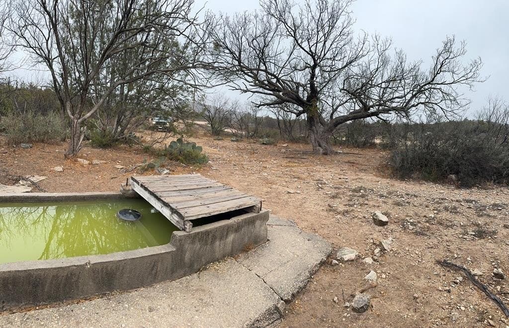 327.44 acres in Val Verde County - photo 46