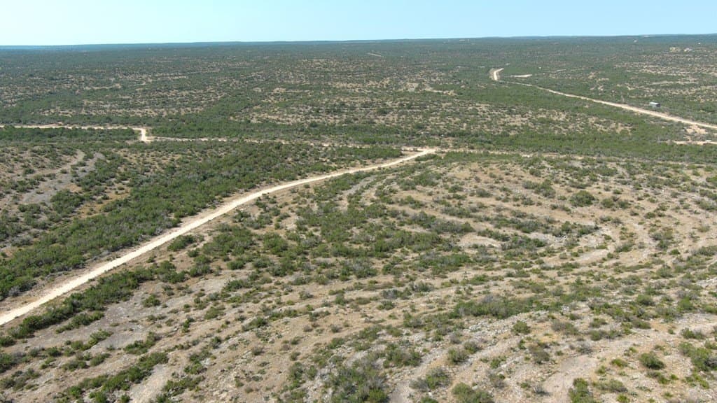 327.44 acres in Val Verde County - photo 22