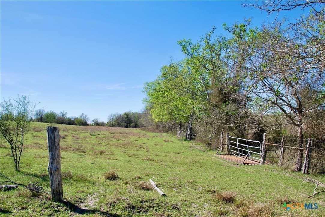 34.62 acres in Lavaca County - photo 24