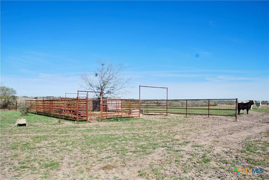 34.62 acres in Lavaca County - photo 10