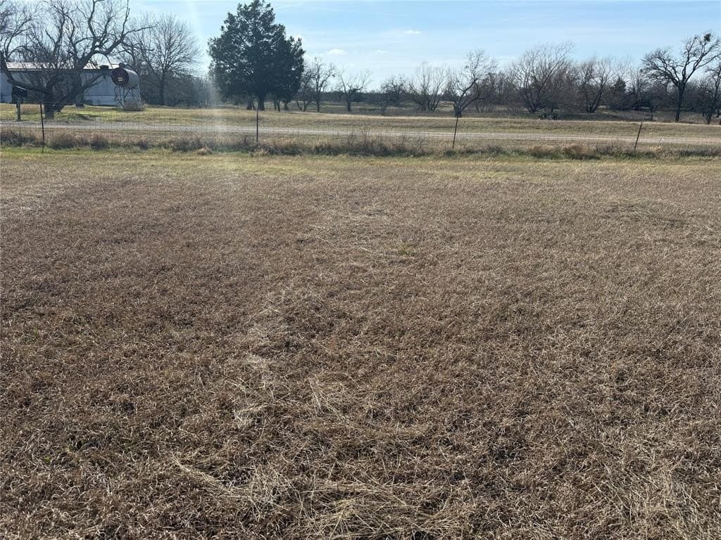 1.01 acres in Navarro County - photo 18