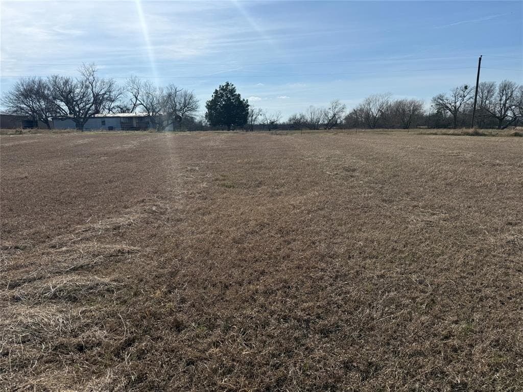 1.01 acres in Navarro County - photo 12