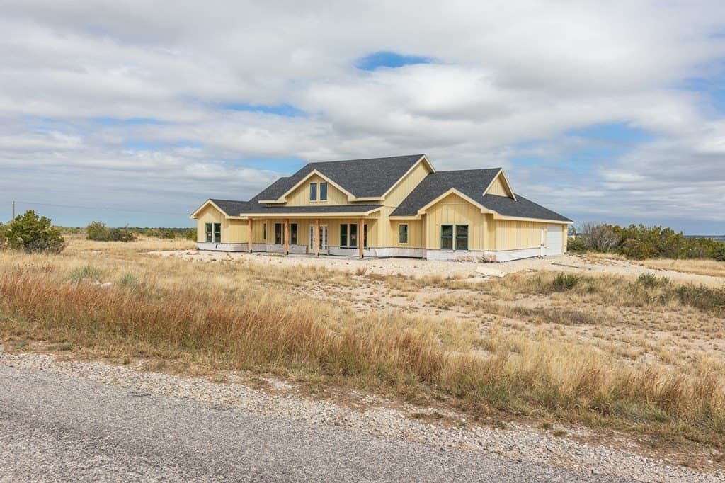 10 acres in Tom Green County - photo 2