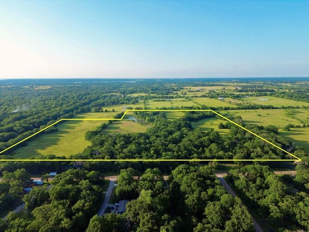 32 acres in Henderson County - photo 2