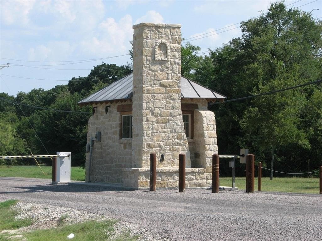 1.11 acres in Navarro County - photo 23