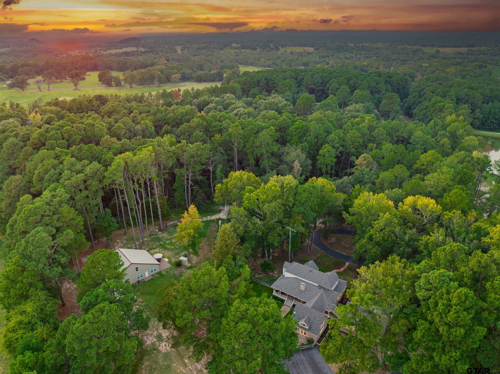 20 acres in Smith County - photo 4