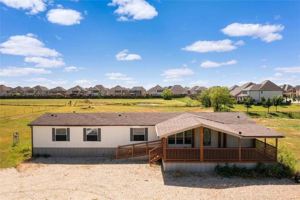 5989 Edgewood