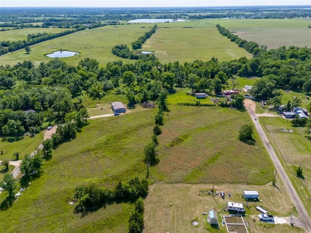 1.42 acres in Lamar County - photo 10