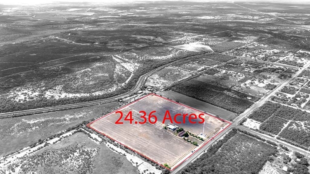 24.36 acres in Maverick County - photo 3