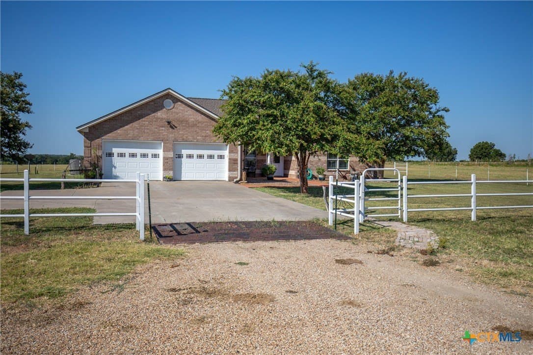 61.7 acres in Milam County - photo 8