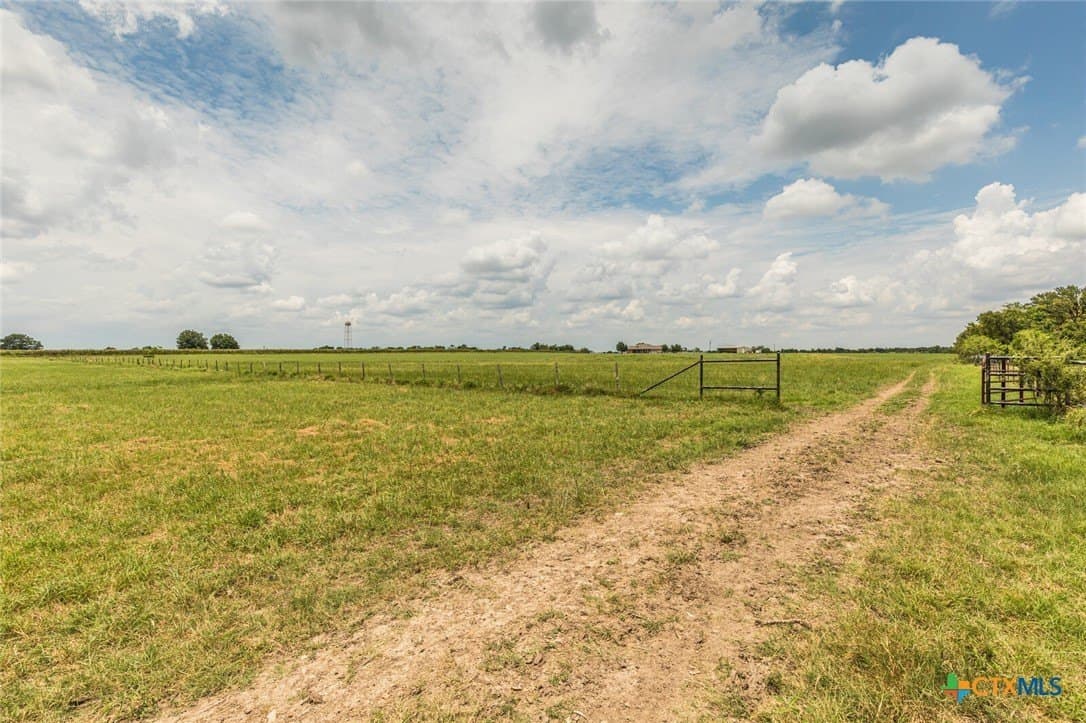 61.7 acres in Milam County - photo 32