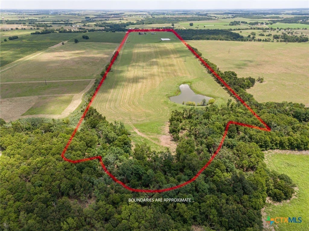 61.7 acres in Milam County - photo 3