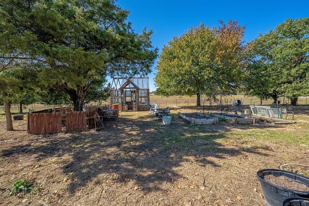 10.98 acres in Cooke County - photo 23