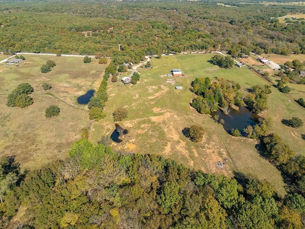 10.98 acres in Cooke County - photo 27