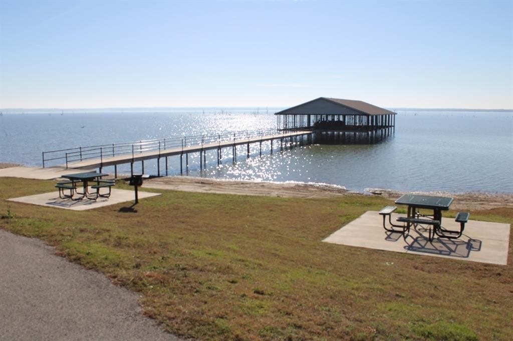 1.01 acres in Navarro County - photo 2