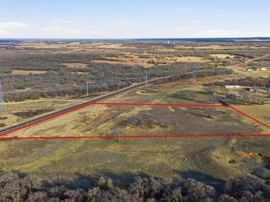 5.71 acres in Wise County - photo 8