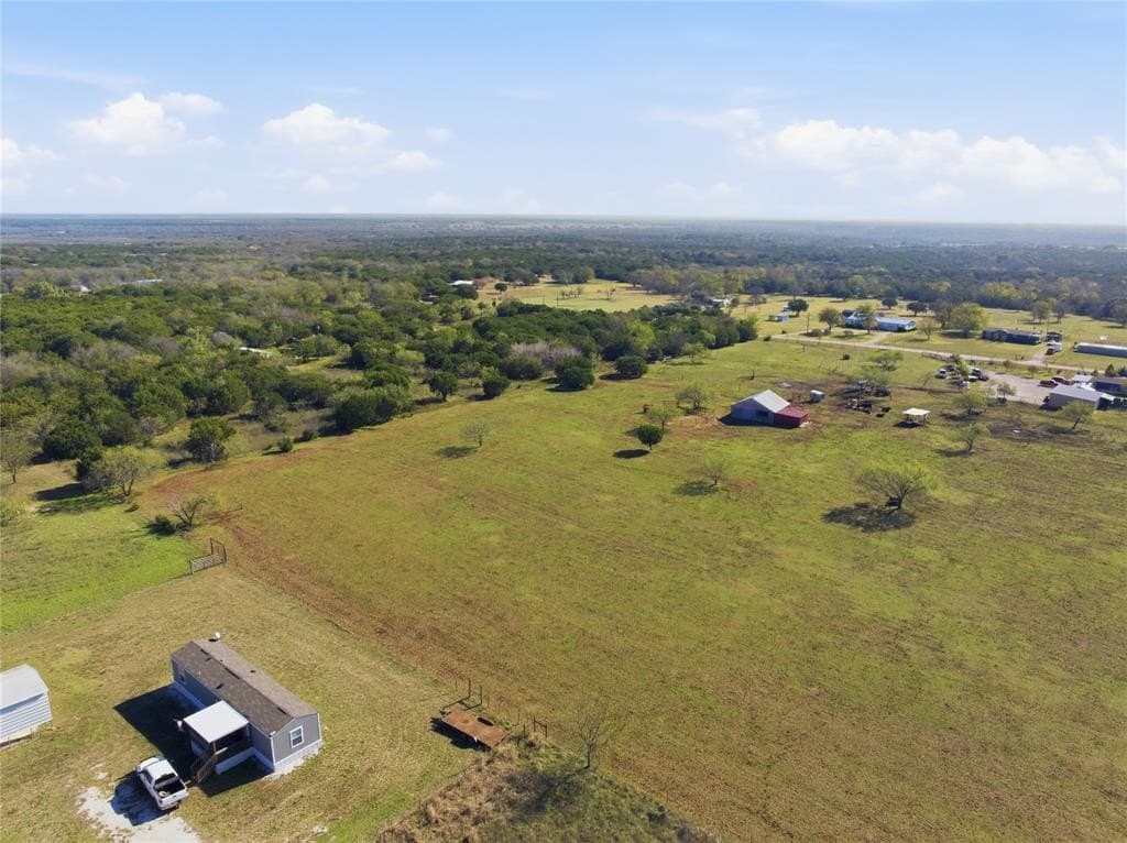 3.27 acres in McLennan County - photo 5