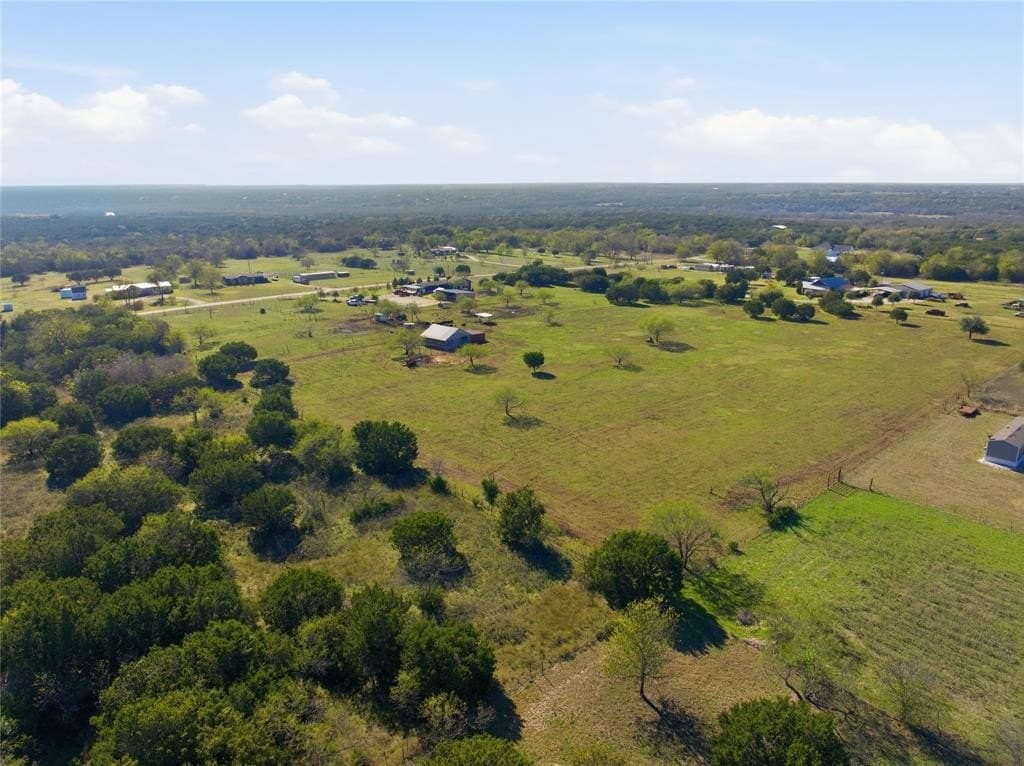 3.27 acres in McLennan County - photo 7